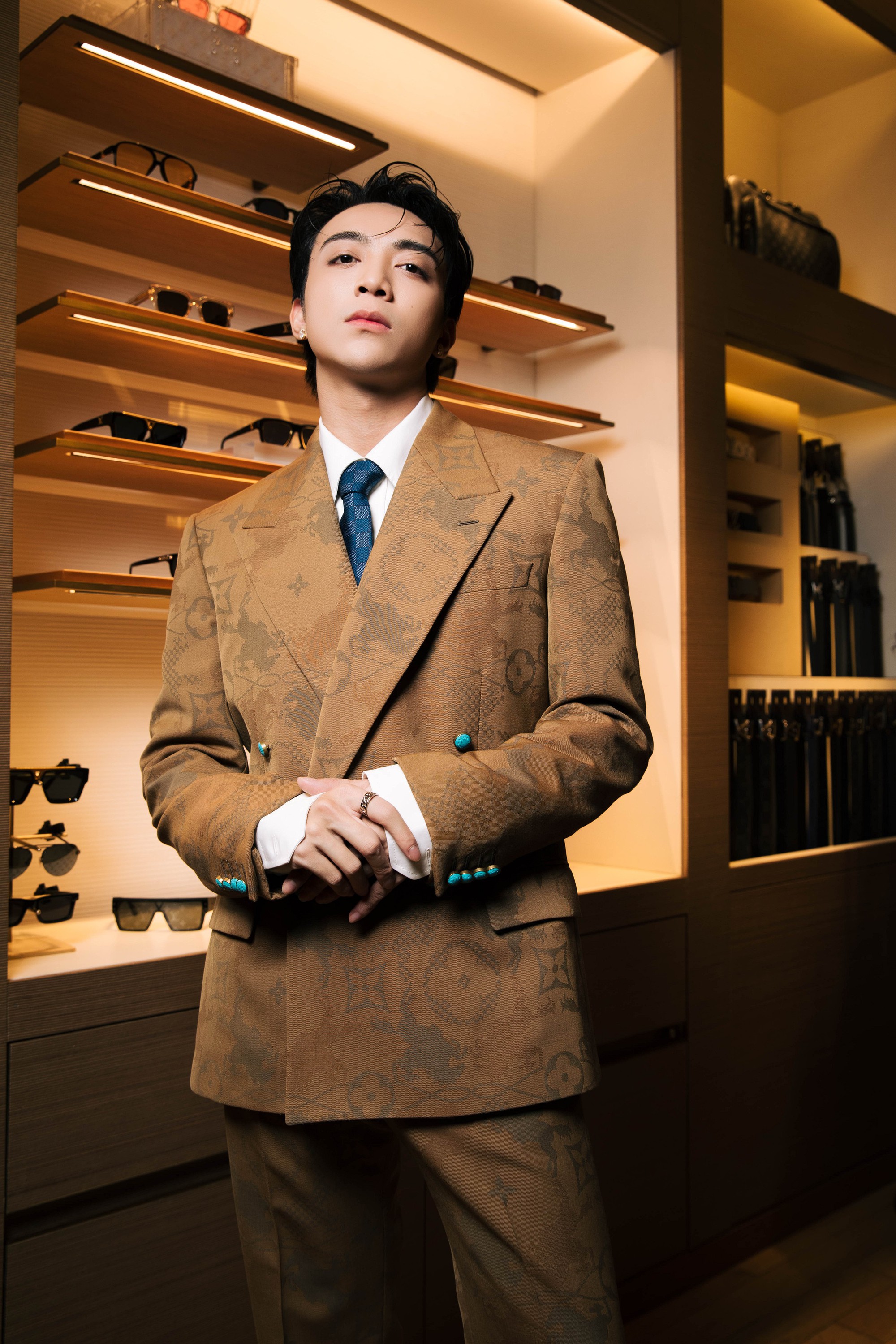 SOOBIN xoá sạch hình ảnh với LV?- Ảnh 2.