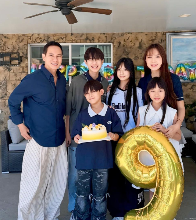 Gia đình Lý Hải - Minh Hà ăn mừng sinh nhật 9 tuổi của cậu út Mio, nhưng anh cả Rio mới là nhân vật