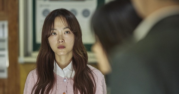 Showbiz có duy nhất 1 mỹ nhân đóng liên tiếp 5 phim nổi tiếng toàn cầu, chỉ nặng 37kg vẫn khiến khối người mê mẩn lym3 1762848450736 17628484511361691385639 0 0 1046 2000 crop 17628486999641716916869jpeg