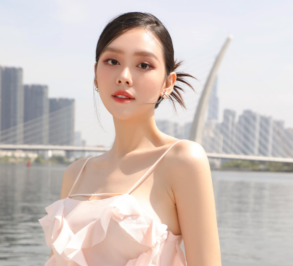 Á hậu kết hôn sớm nhất Vbiz, danh tính chồng vẫn bí ẩn- Ảnh 1. Á hậu kết hôn sớm nhất Vbiz, danh tính chồng vẫn bí ẩn- Ảnh 1.