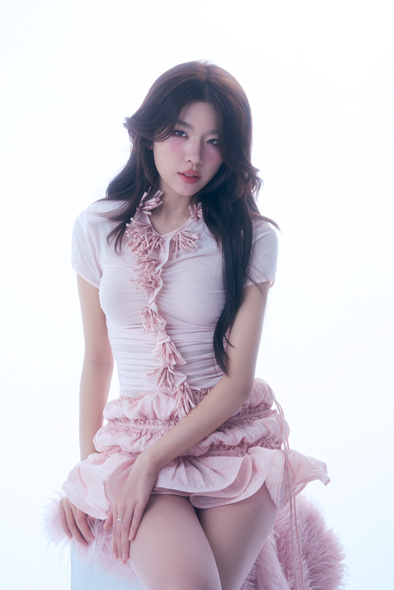 Mỹ nhân đáng yêu nhất Địa Đạo: Được đích thân đạo diễn nhắm thẳng, hoảng loạn khi tới bối cảnh thật- Ảnh 4.