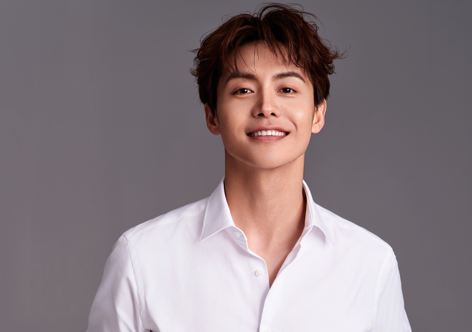 MXH náo loạn vì nam diễn viên