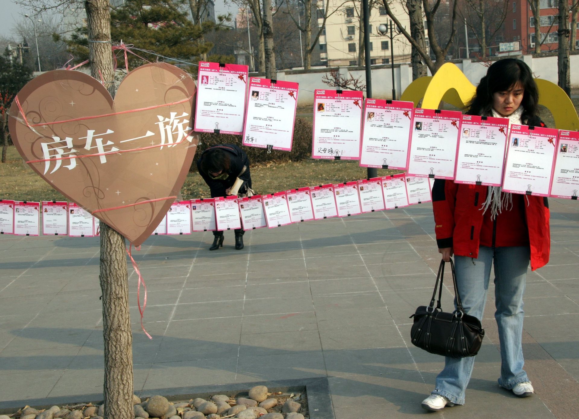 Khi những người độc thân khao khát tìm bạn đời rơi vào bẫy lừa đảo mai mối- Ảnh 2.