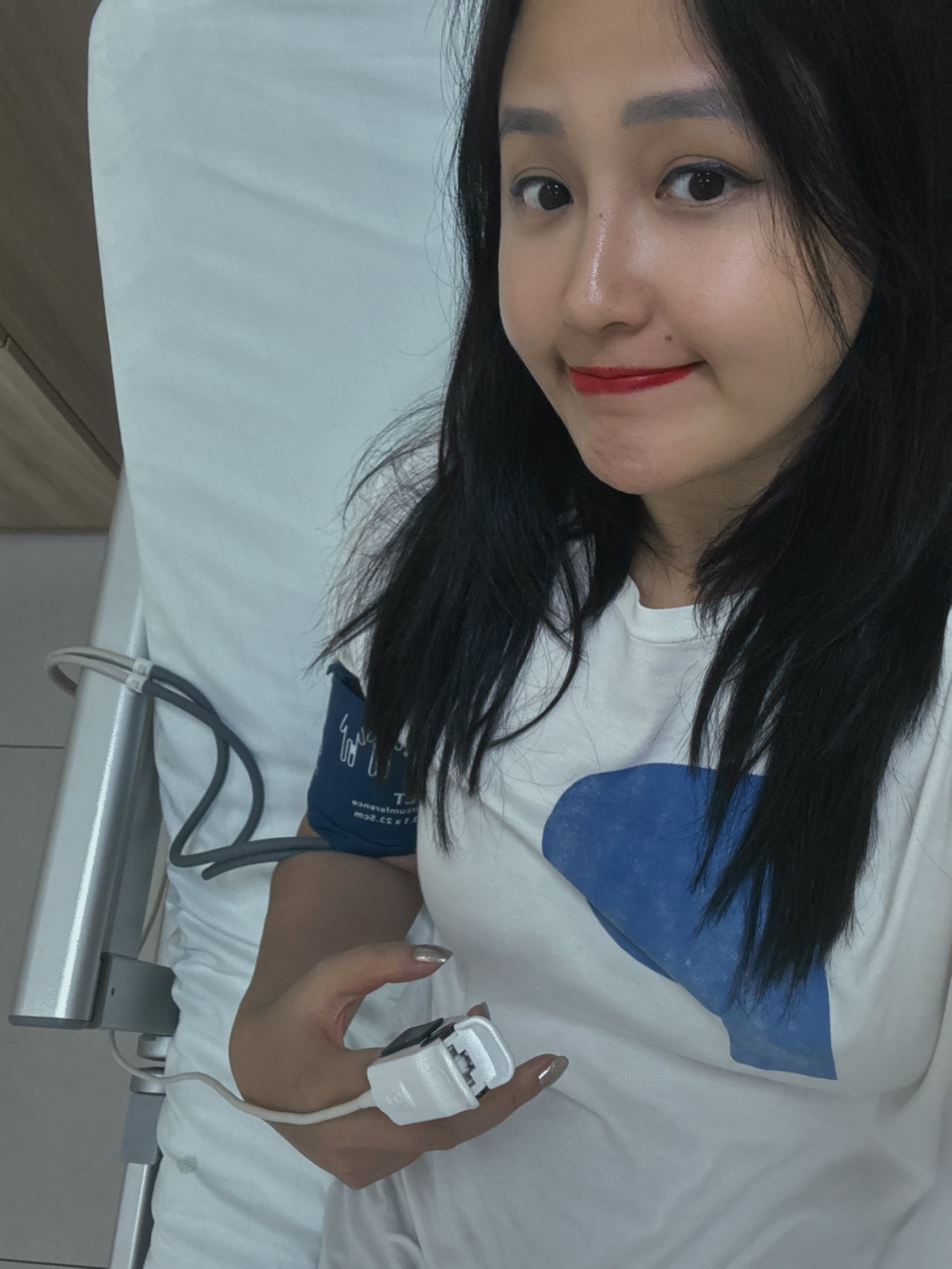 Thông tin mới nhất về Mai Phương Thuý sau khi nhập viện cấp cứu lúc nửa đêm trong lúc đang ăn lẩu- Ảnh 1. Thông tin mới nhất về Mai Phương Thuý sau khi nhập viện cấp cứu lúc nửa đêm trong lúc đang ăn lẩu- Ảnh 1.