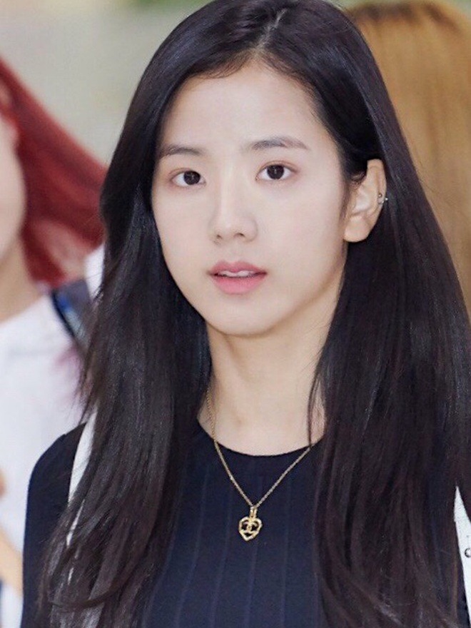 Ảnh mặt mộc gây sốc của BLACKPINK: Jisoo lão hóa, Lisa và Rosé kém sắc khó tin, Jennie thì sao?- Ảnh 15.