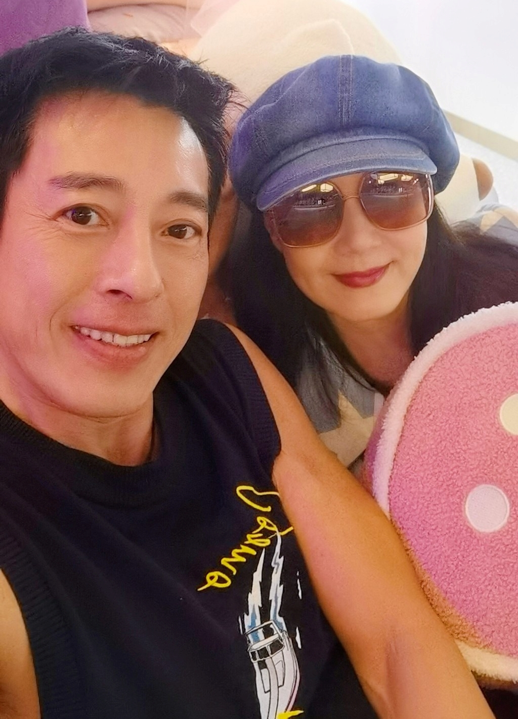 Nghi vấn cặp sao hạng A bị nữ đại gia đâm xe trả thù tình, không sinh con để giữ nhan sắc