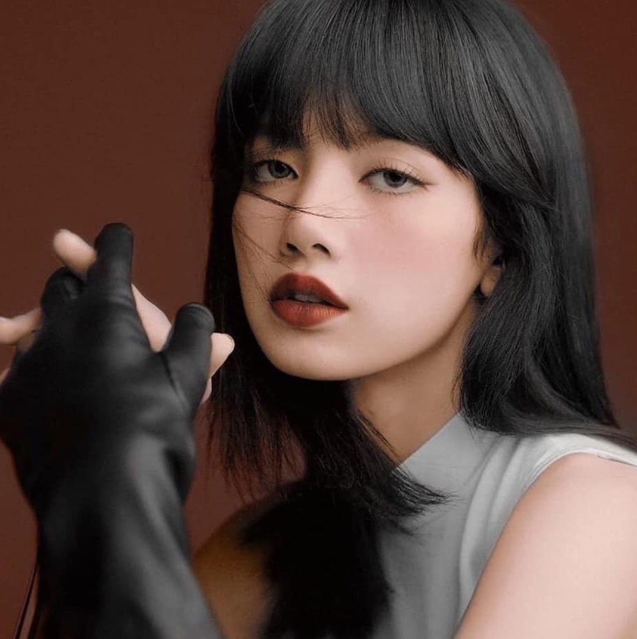 Drama lại ập đến Lisa (BLACKPINK): Cư xử giả tạo, quá lố trước mặt các đàn em- Ảnh 2.