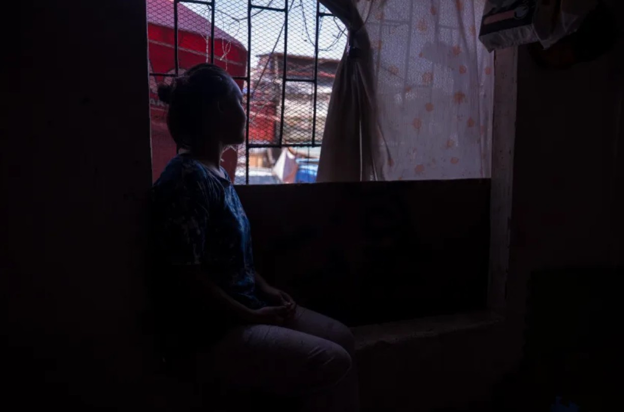 Cuộc đời bi kịch của những đứa trẻ sinh ra trẻ con: Cuộc đời bi kịch của những đứa trẻ sinh ra trẻ con: