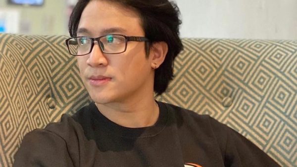 BLV Mạnh Mèo gây tranh cãi dữ dội sau phát ngôn về Doran 26 BLV Mạnh Mèo gây tranh cãi dữ dội sau phát ngôn về Doran manh meo hlejpg