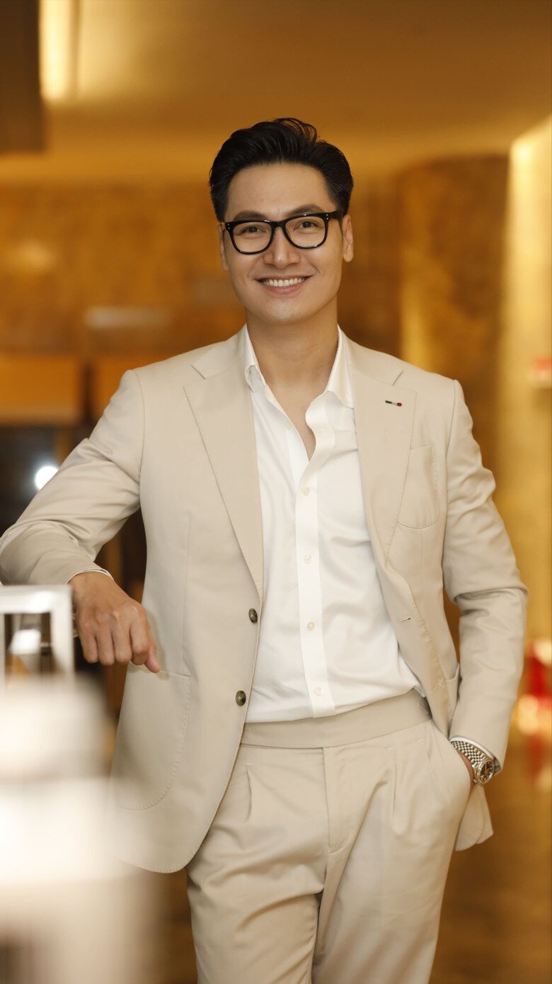 10 nam diễn viên đẹp nhất Việt Nam: Mạnh Trường xếp sau Quốc Trường, hạng 1 trời sinh để làm tổng tài- Ảnh 5. Mạnh Trường được khen đẹp trai hơn Lee Min Ho