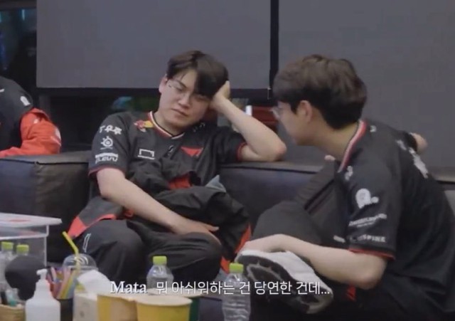 Soi lại trận với Gen.G, fan phát hiện chính BHL T1 cũng mâu thuẫn- Ảnh 2. Soi lại trận với Gen.G, fan phát hiện chính BHL T1 cũng mâu thuẫn- Ảnh 2.