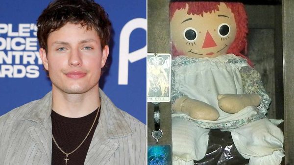 Ngôi Nhà Warren Và Búp Bê Annabelle Chính Thức Có Chủ Mới matt rife annabelle2 eecxjpg