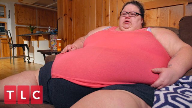 Người phụ nữ nặng 357kg, béo đến mức phải đối mặt nguy cơ nằm liệt giường cả đời gây kinh ngạc vì diện mạo hiện tại- Ảnh 1. Người phụ nữ nặng 357kg, béo đến mức phải đối mặt nguy cơ nằm liệt giường cả đời gây kinh ngạc vì diện mạo hiện tại- Ảnh 1.