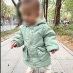 Đoạn video bà mẹ quay con trai 14 tháng tuổi đi chập chững bỗng hút triệu view: Khi biết đây là con đường gì, ai nấy đều khóc nghẹn maxresdefault 1738920476372768763072 166 258 632 1003 crop 1738920489609885375955 1738978270642 17389782712081913110641 0 0 477 764 crop 1738978317461961451145jpg