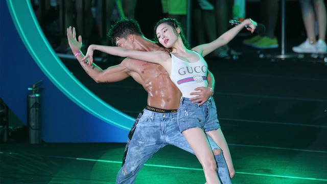 Thảm cảnh mỹ nam Địa Ngục Độc Thân mắc ung thư: Gương mặt không thể nhận ra, còn có nguy cơ vô sinh- Ảnh 9. Thảm cảnh mỹ nam Địa Ngục Độc Thân mắc ung thư: Gương mặt không thể nhận ra, còn có nguy cơ vô sinh- Ảnh 9.