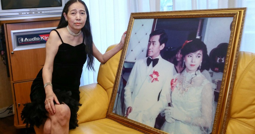 "Nữ hoàng thượng lưu" thị phi nhất nhì showbiz: Kết hôn lúc 19 tuổi vì bị cưỡng ép, trải qua 5 cuộc hôn nhân cuối cùng kết thúc trong cay đắng md eb19920642c85890c6fb0ca1a531a 17538645107092145497136 1754011565809 17540115661231790037697