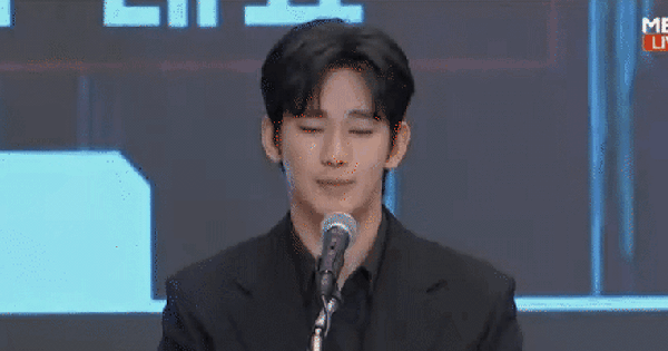 Công ty của Kim Soo Hyun khánh kiệt tới mức ngưng cả dịch vụ vệ sinh? 29 Công ty của Kim Soo Hyun khánh kiệt tới mức ngưng cả dịch vụ vệ sinh? me capture 2025 3 31 5 17434973754741236027829 0 45 334 579 crop 17434974938832113941253 1743501569102 17435015693442003295561 0 0 400 764 crop 1743501676222552118209gifpng