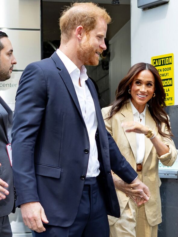 Vợ chồng Harry và Meghan