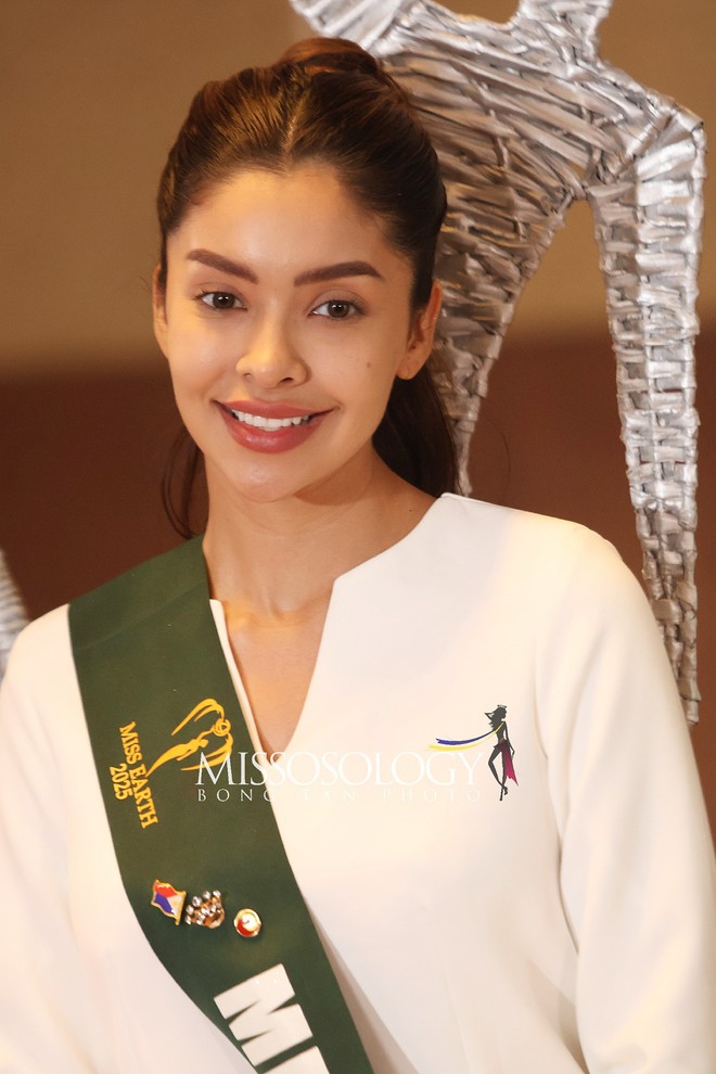 78 thí sinh hoa hậu để mặt mộc- Ảnh 1.