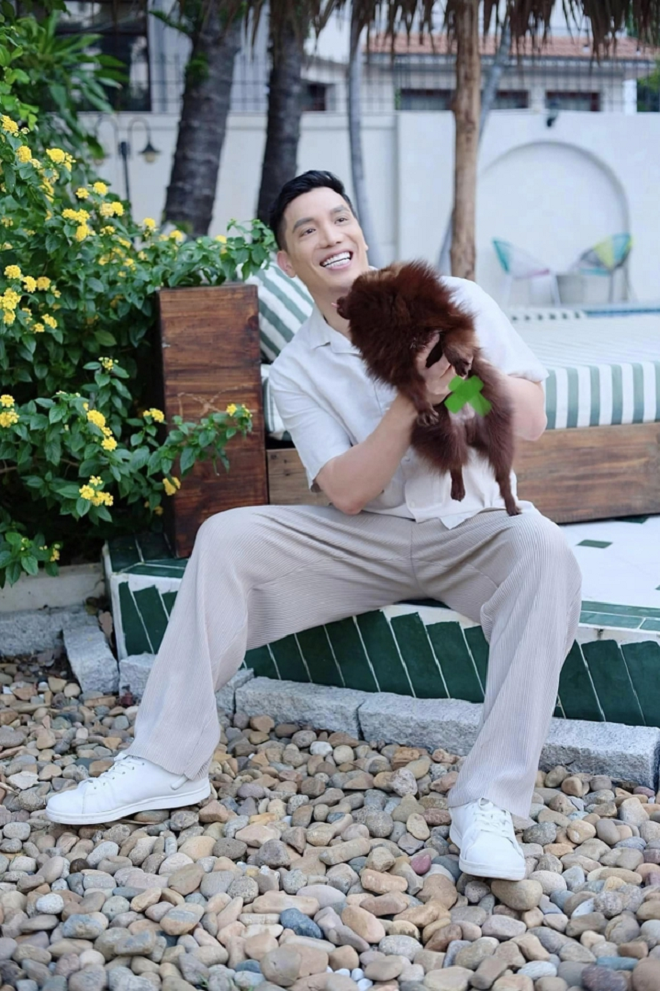 Ngoại hình nam nghệ sĩ duy nhất được gọi là “tổng tài Việt Nam” gia tài nghìn tỷ, 42 tuổi chưa vợ- Ảnh 9.