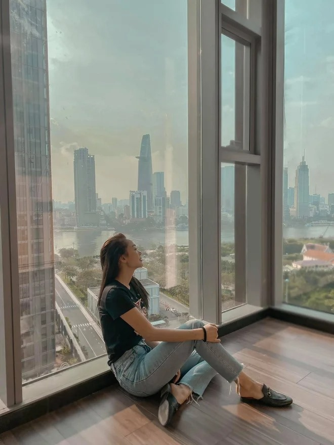 Phú bà Vbiz mua 20.000m2 đất chỉ để nuôi gà, sở hữu 4 biệt thự triệu đô, đóng phim nào cũng hot điên đảo- Ảnh 6.