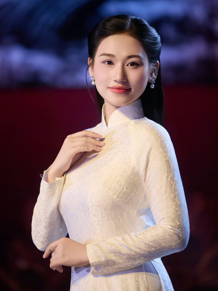 Nữ ca sĩ là trung uý, đóng phim giờ vàng VTV khiến khán giả rơi nước mắt- Ảnh 3.