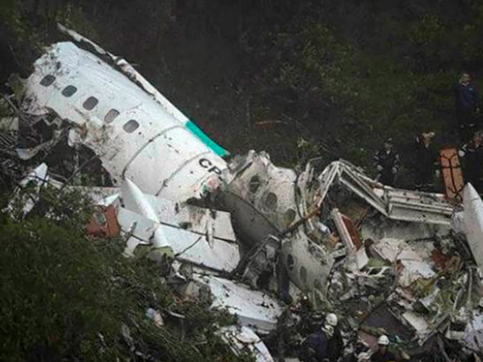 Người sống sót duy nhất khi máy bay vỡ tan, rơi từ độ cao 3.000 mét xuống đất: Vì sao chuyện vô lý như vậy có thể xảy ra?- Ảnh 1.