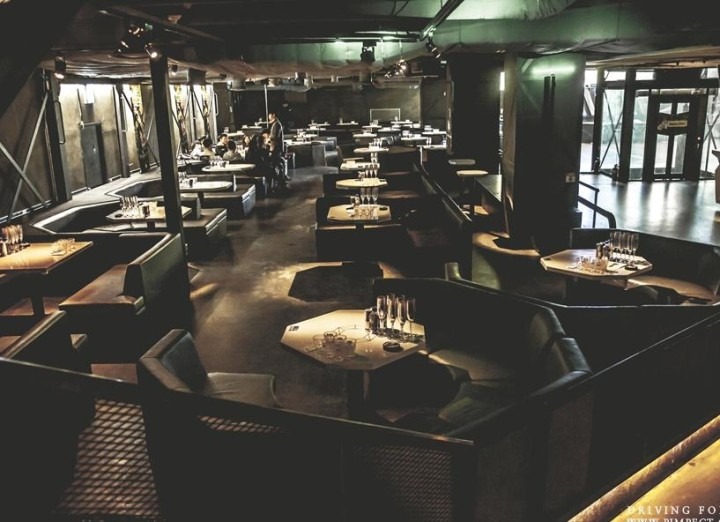 Buổi thử vai đầy dấu hiệu rợn người cho phim của Kim Soo Hyun: Diễn ra ở hộp đêm, yêu cầu diễn viên nữ ăn mặc hở hang và hành động kỳ lạ- Ảnh 3.