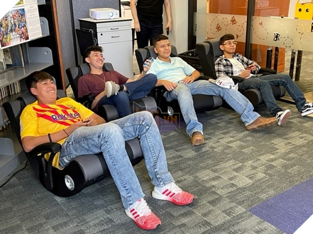 Nguoi Dan Ong Bi Bat Vi Trom Game Nintendo Switch Tu Thu Vien, Thiet Hai Toi 10 Ngan Do La 2 Một số thư viện tại Mỹ mở cả khu vực trải nghiệm game Switch