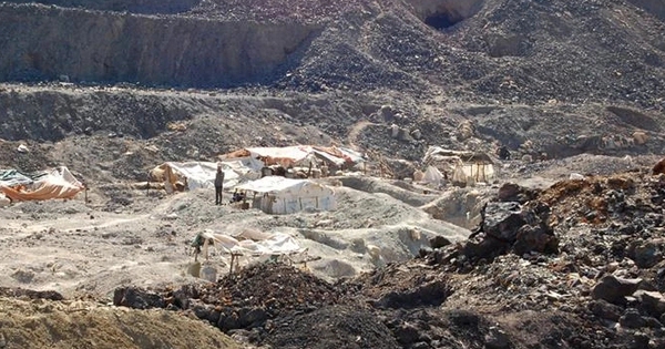 Sập mỏ khai thác vàng ở Mali khiến ít nhất 48 người thiệt mạng 27 Sập mỏ khai thác vàng ở Mali khiến ít nhất 48 người thiệt mạng movangpng 1739716527664 17397165284021916162273 28 86 448 758 crop 17397165498712116465017jpg