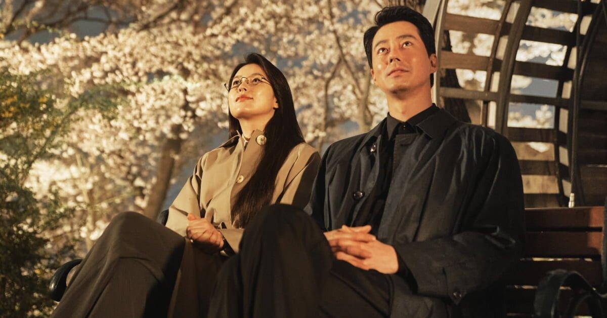 10 phim Hàn chuyển thể hay hơn cả nguyên tác: Không tin thử xem khéo lại nghiện!- Ảnh 1.