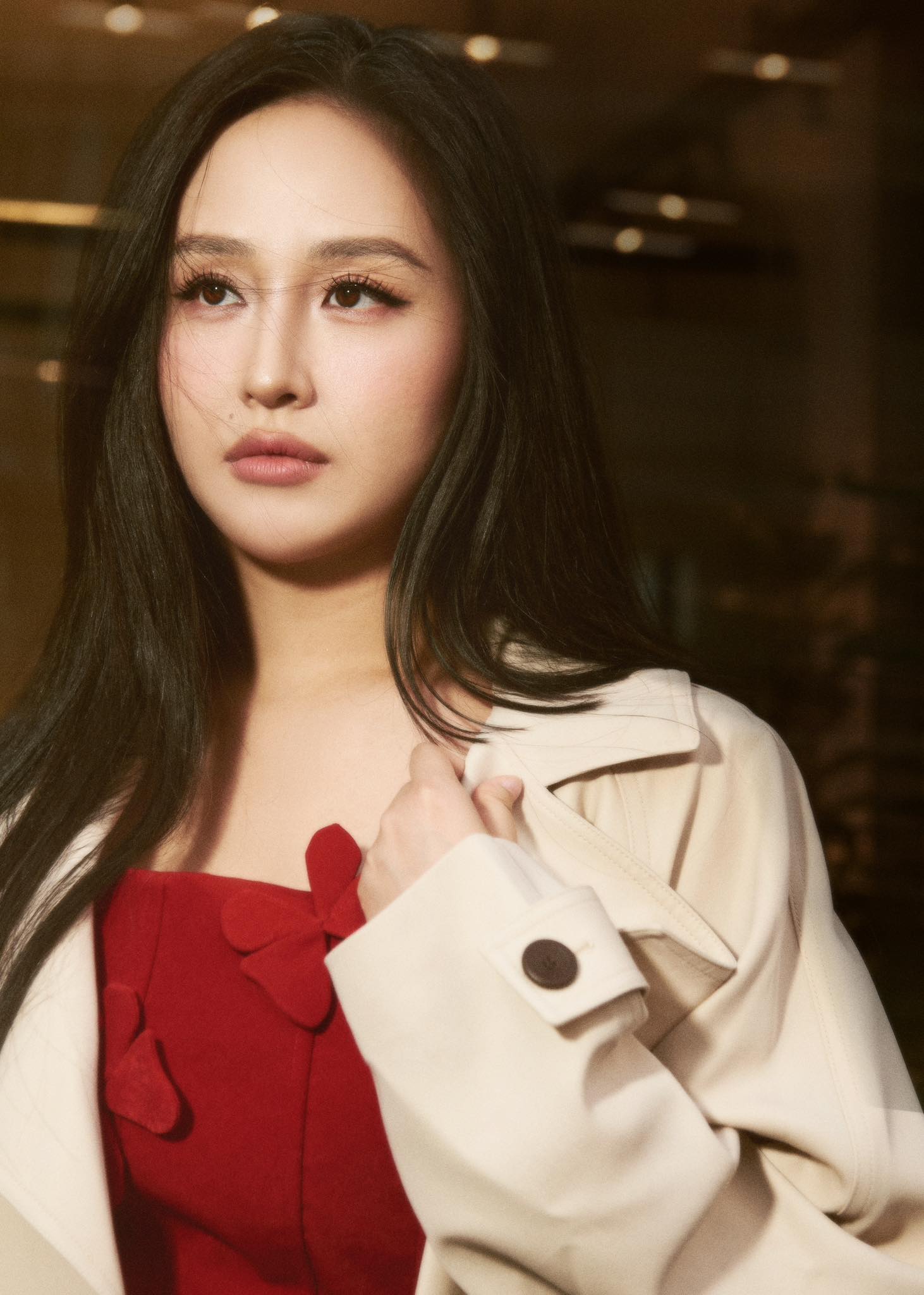 Hoa hậu nổi tiếng cả nước, 37 tuổi chưa lấy chồng: Giàu đến mức