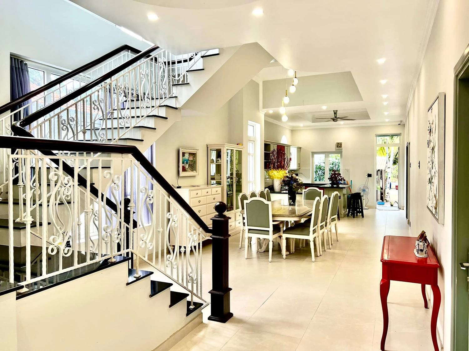 Diễn viên Việt sở hữu 2 biệt thự, 3 nhà hàng: Hủy hôn vợ sắp cưới, tuổi 41 yêu bạn gái kém 16 tuổi- Ảnh 7.