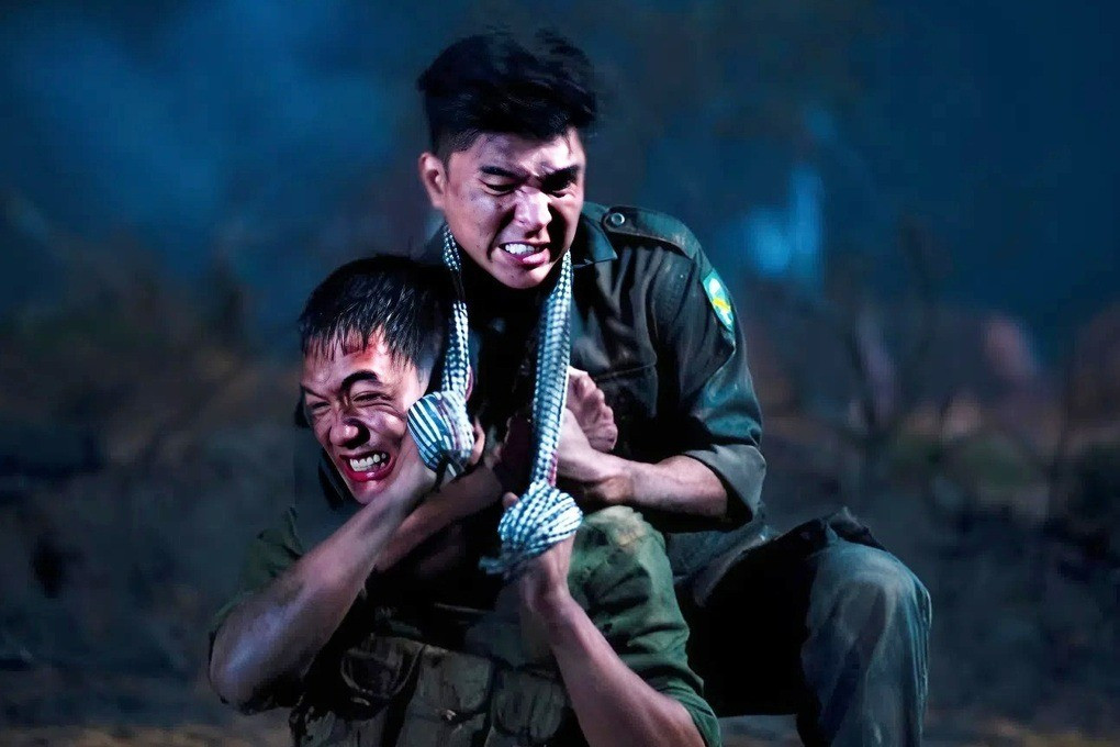 Mưa Đỏ bất ngờ rời rạp- Ảnh 4.