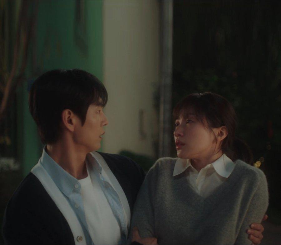 Phim 18+ sốc nhất Hàn Quốc: 1 mỹ nhân bị ép đóng cảnh khỏa thân, nội dung quá bạo khiến netizen đỏ mặt- Ảnh 3. Phim 18+ sốc nhất Hàn Quốc: 1 mỹ nhân bị ép đóng cảnh khỏa thân, nội dung quá bạo khiến netizen đỏ mặt- Ảnh 3.