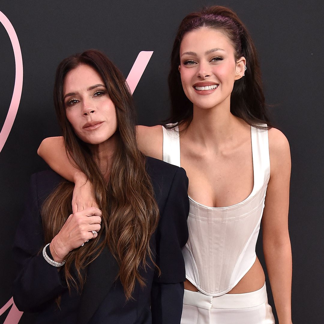 Chân dung ái nữ của gia tộc đầu tư nổi tiếng bậc nhất nước Mỹ: Nàng dâu khiến cả nhà Beckham phải Chân dung ái nữ của gia tộc đầu tư nổi tiếng bậc nhất nước Mỹ: Nàng dâu khiến cả nhà Beckham phải