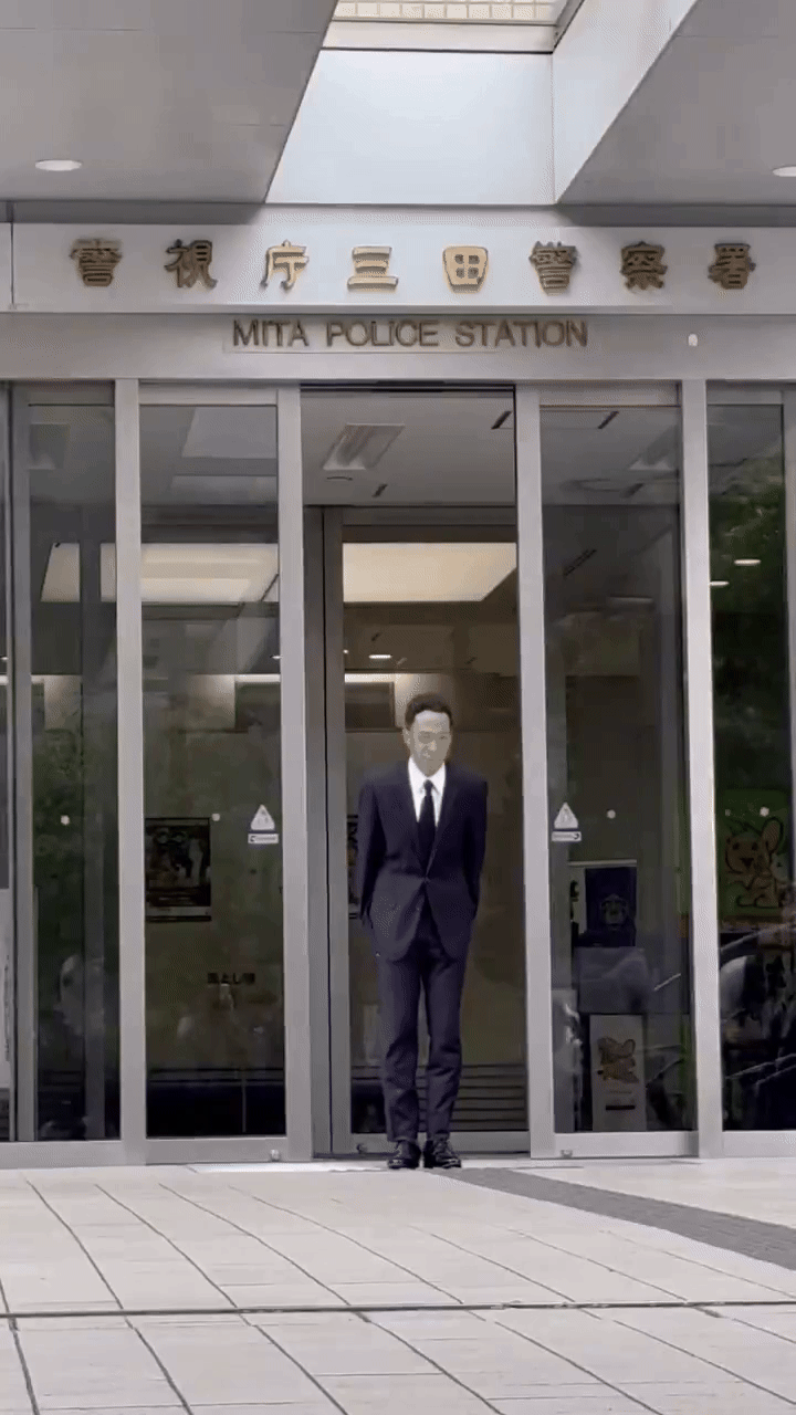 Kết cục ê chề của nam ca sĩ 96 khỏa thân nơi công cộng- Ảnh 4.