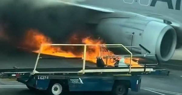 Những lời nói ám ảnh cuối cùng của phi công trước khi máy bay chở 178 người bốc cháy ngùn ngụt trên đường băng 39 Những lời nói ám ảnh cuối cùng của phi công trước khi máy bay chở 178 người bốc cháy ngùn ngụt trên đường băng necaughtfireaftertheplaneemergencylandedindenve a 21741959719337 17420043811162127848384 1742008287045 1742008287261172281585 98 0 494 634 crop 1742008336241997564767jpg