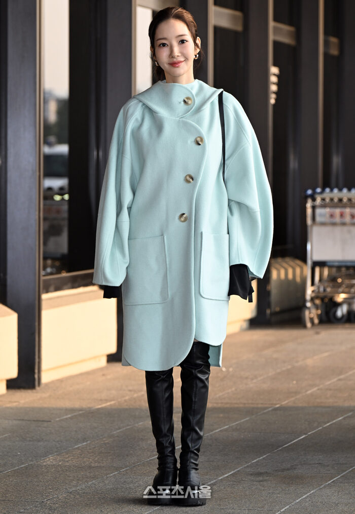 Park Min Young đang làm gì với nhan sắc của mình thế này?- Ảnh 11.