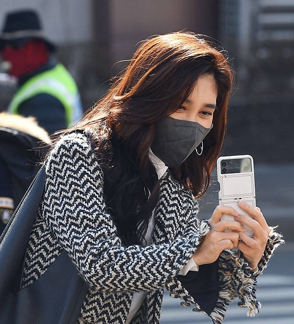 Thiếu gia của tập đoàn Samsung thi đại học chỉ trả lời sai đúng 1 câu- Ảnh 2. Thiếu gia của tập đoàn Samsung thi đại học chỉ trả lời sai đúng 1 câu- Ảnh 2.