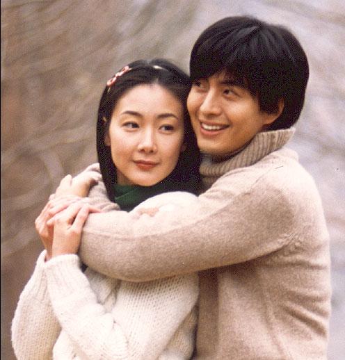 Nữ chính series phim 4 mùa kinh điển: Ngoài Choi Ji Woo, Song Hye Kyo và Son Ye Jin, còn có mỹ nhân cười đẹp nhất Hàn Quốc- Ảnh 8.