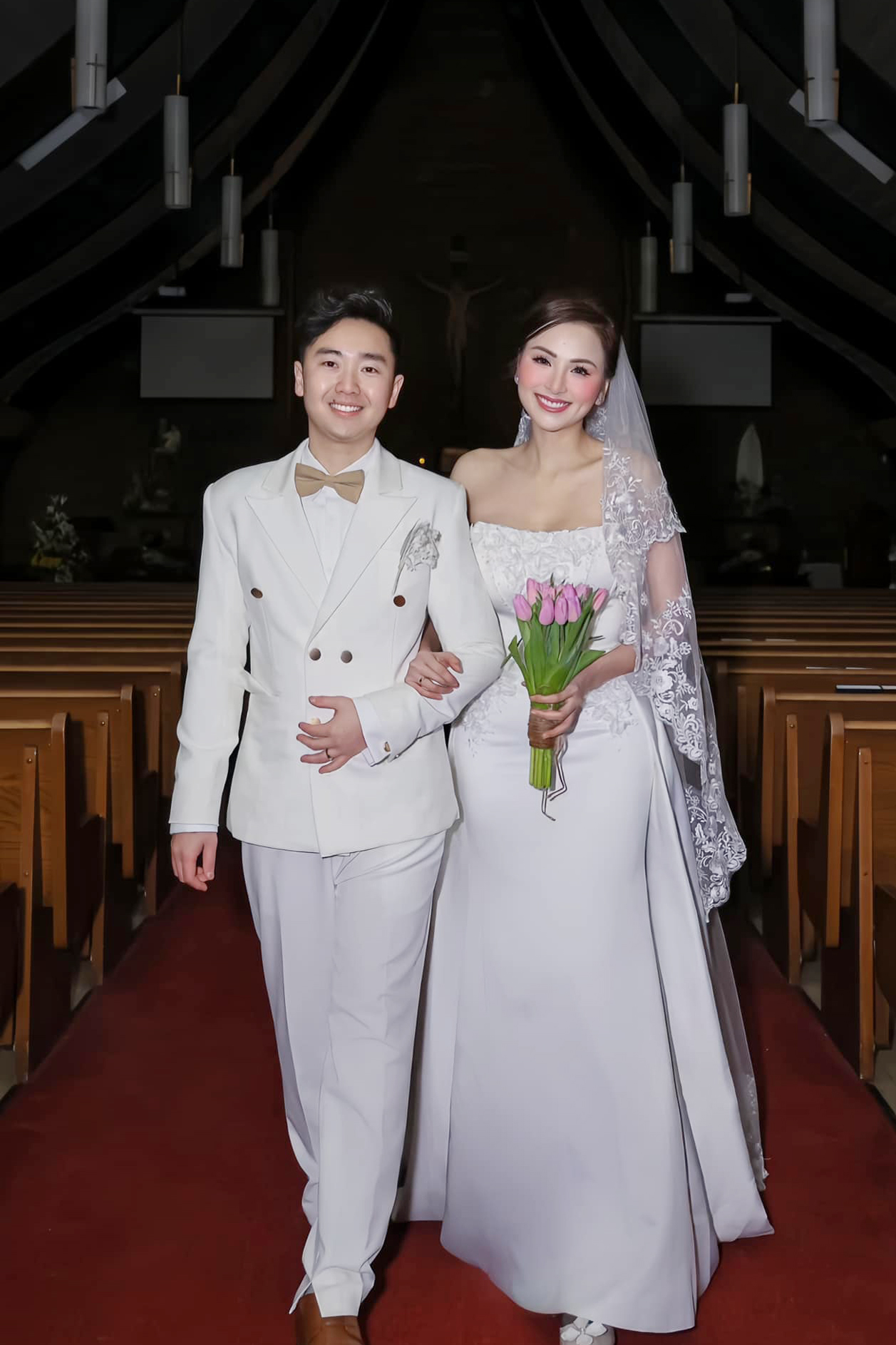 Hoa hậu Việt kết hôn 3 lần thừa nhận đang bị khủng hoảng- Ảnh 3. Hoa hậu Việt kết hôn 3 lần thừa nhận đang bị khủng hoảng- Ảnh 3.