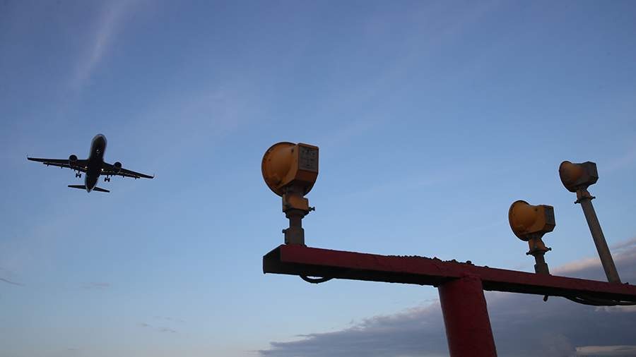 Hãng hàng không Nga phủ nhận máy bay chở 425 người “bốc cháy”- Ảnh 1. Hãng hàng không Nga phủ nhận máy bay chở 425 người “bốc cháy”- Ảnh 1.