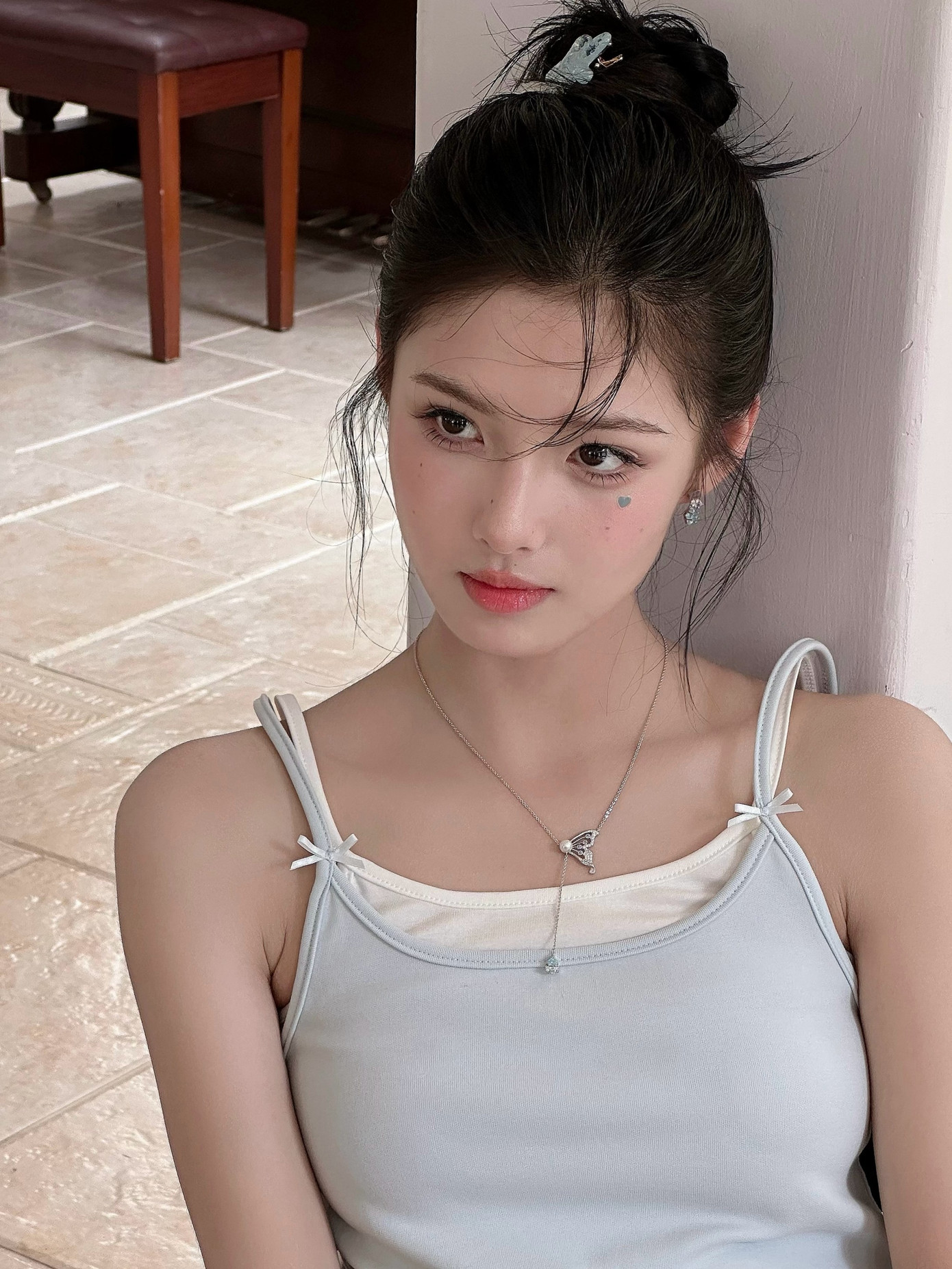 Tranh cãi nghệ sĩ có cần học đại học không?- Ảnh 2. Tranh cãi nghệ sĩ có cần học đại học không?- Ảnh 2.