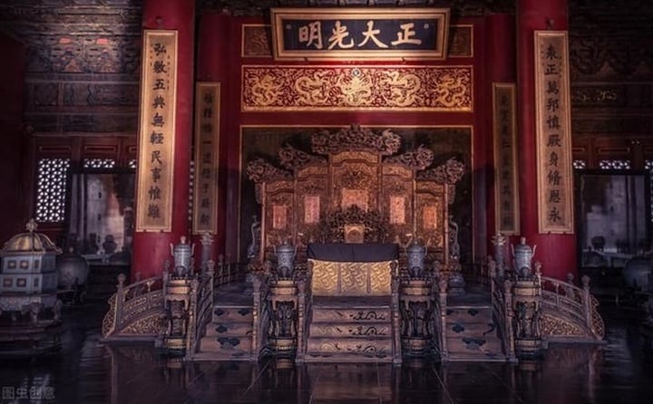 Sự trùng khớp đáng sợ về ngai vàng trong Tử Cấm Thành, không ai dám ngồi- Ảnh 1.