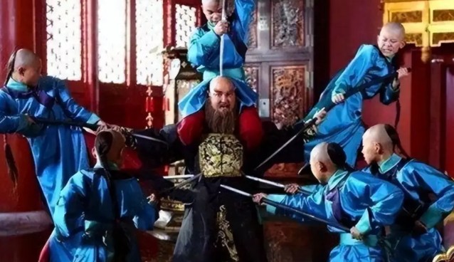 Ngao Bái vừa nhìn thấy Khang Hy liền cởi áo: Hoàng đế bật khóc nức nở và đưa ra quyết định khó khăn- Ảnh 5.