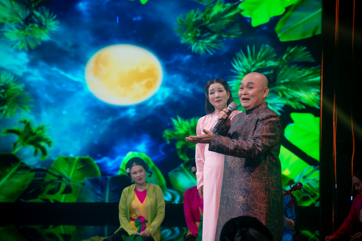 Bị nhầm là vợ chồng với Thanh Thanh Hiền, Xuân Hinh tiết lộ bà xã không ghen- Ảnh 2.