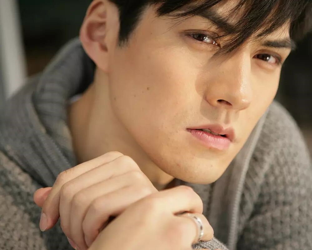 Mỹ nam đẹp đến mức như