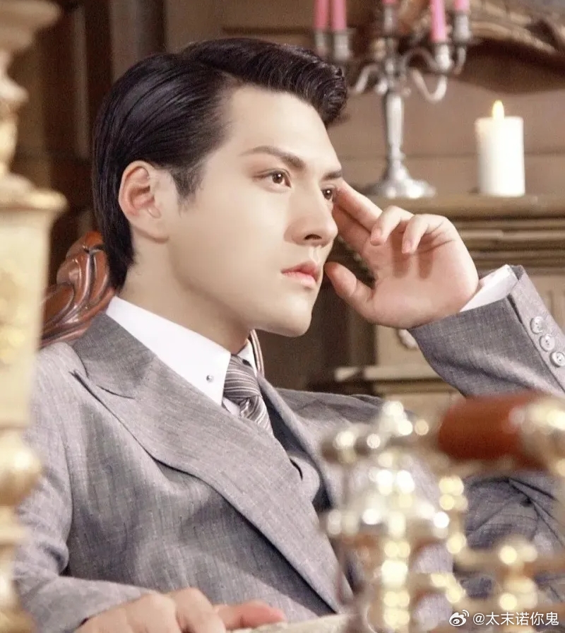 Mỹ nam đẹp đến mức như