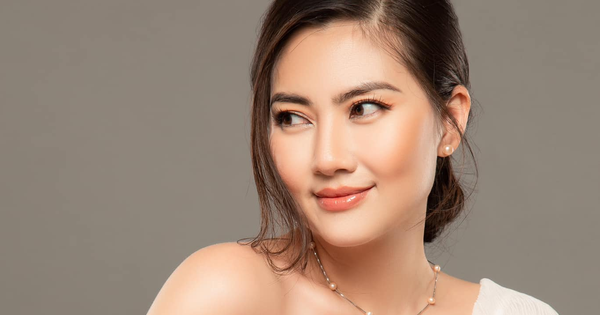 Kiều nữ Vbiz 35 tuổi viết di chúc, 39 tuổi giải nghệ, xinh tới độ đi thắp nhang cúng tổ cũng thành ngôi sao ngoc lan 46 17240764758751222781 1748532511147 1748532511299652263606 210 0 925 1366 crop 1748532582862307943784png